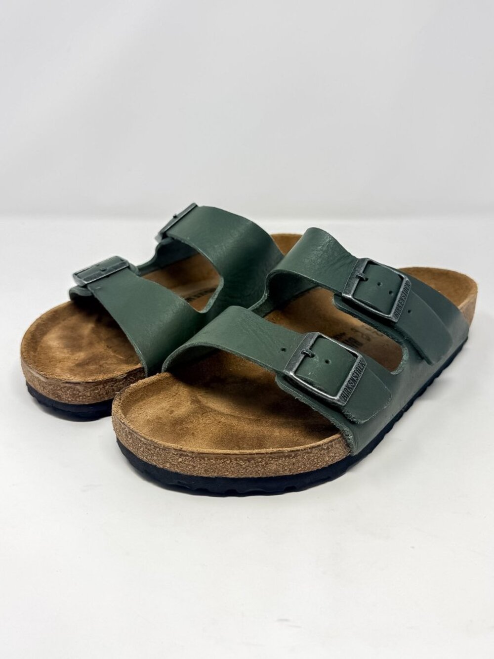 Birkenstock Unisex Arizona Oiled Leather Sandals Men's 9 / Women's 11 Green